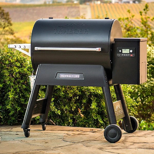 Traeger Ironwood 885 Wood Pellet BBQ Grill 4 Traeger Ironwood 885 Wood Pellet BBQ Grill - Image 2
