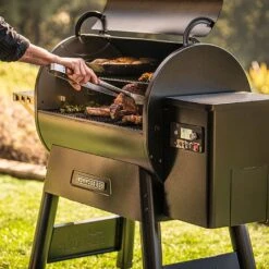 Traeger Ironwood 885 Wood Pellet BBQ Grill 17 Traeger Ironwood 885 Wood Pellet BBQ Grill -Weber || Kettler || Traeger Sales Store 1140955 7